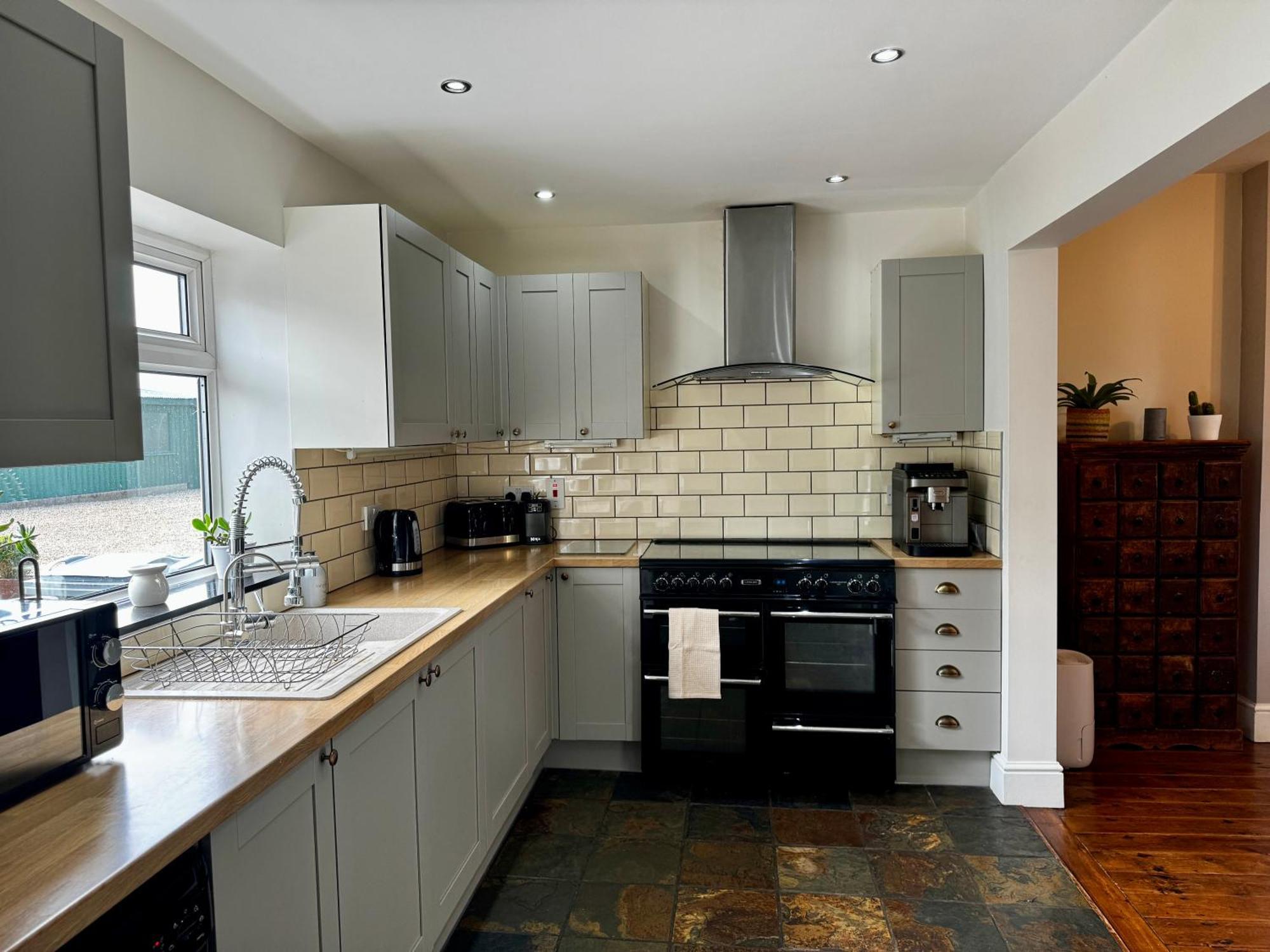 Luxury Isla Cottages, Bourne! Dog-Friendly, Countryside Views, Garden, Parking, 5Mins Pubs - Family Holiday Camera foto