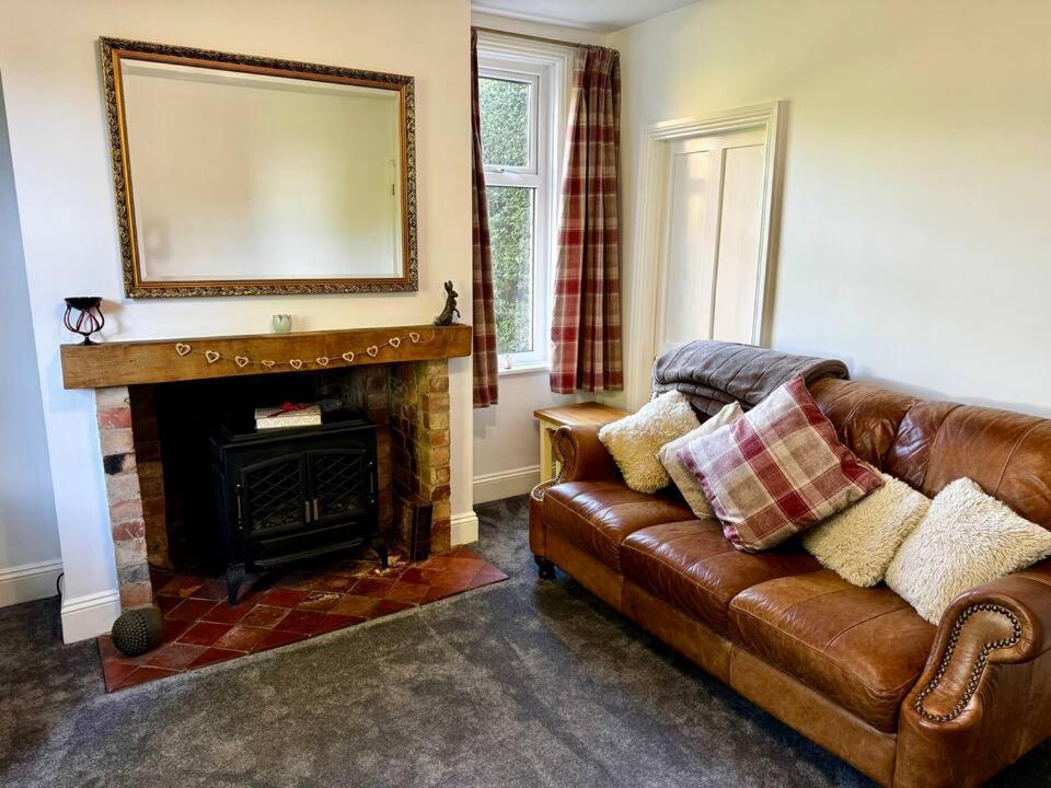 Luxury Isla Cottages, Bourne! Dog-Friendly, Countryside Views, Garden, Parking, 5Mins Pubs - Family Holiday Esterno foto